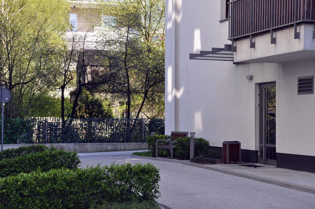 Prudentia Apartments Wola Varşovia Exterior foto